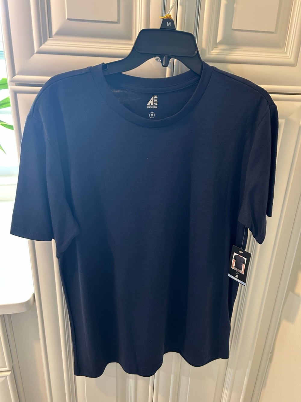 Athleta Men’s Short Sleeve Crew Tee — Black